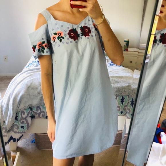 Francesca’s Embroidered Dress - Picture 2 of 6